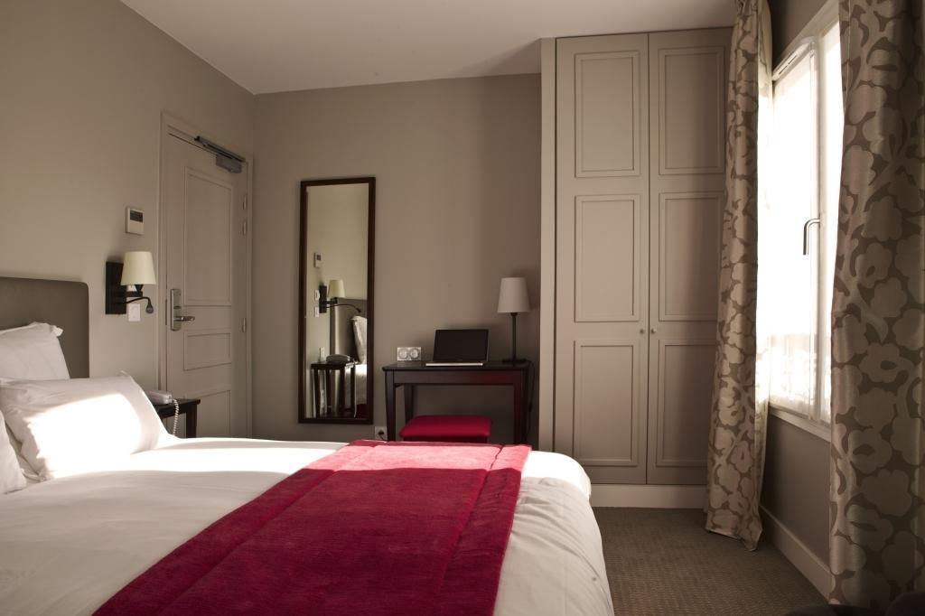 Hotel Le Relais Saint Charles Parijs Buitenkant foto